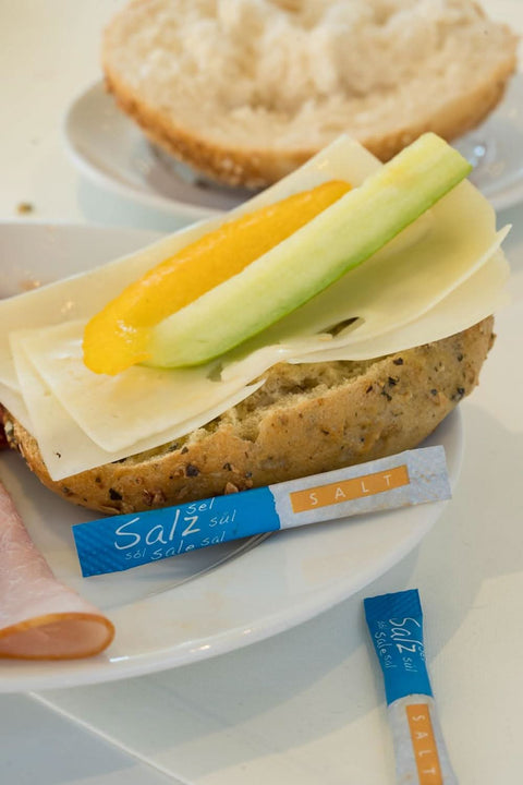 Hellma Speise-Salz-Sticks 750 Stk. je 1 g - 750 g in Vorrats-Box - Salztütchen einzeln verpackt, für Cafés und Gastronomie